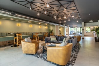 Fenview Flats in Chaska, MN - Building Photo - Interior Photo