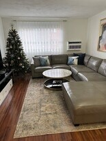 700 Governors Dr, Unit 17 in Winthrop, MA - Building Photo