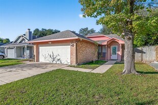 16106 Barbarossa Dr in Houston, TX - Building Photo