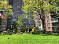 61-20 Grand Central Pkwy