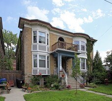 83 Enderby Rd in Toronto, ON - Building Photo