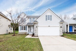 1563 Scio Ridge Rd in Ann Arbor, MI - Building Photo