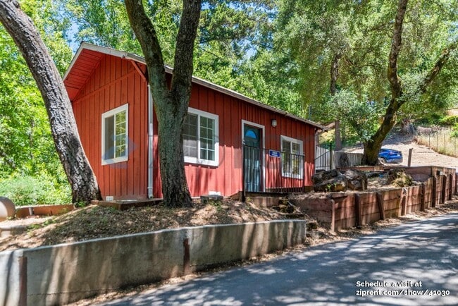20830 Panorama Dr in Los Gatos, CA - Building Photo - Building Photo