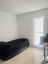 4435 Treehouse Ln in Tamarac, FL - Building Photo - Building Photo