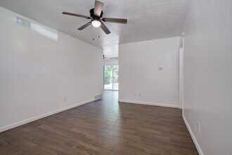 1907 Jansing St in Norman, OK - Foto de edificio - Building Photo