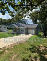 2560 Humphrey Bridge Rd SW in Cleveland, TN - Building Photo