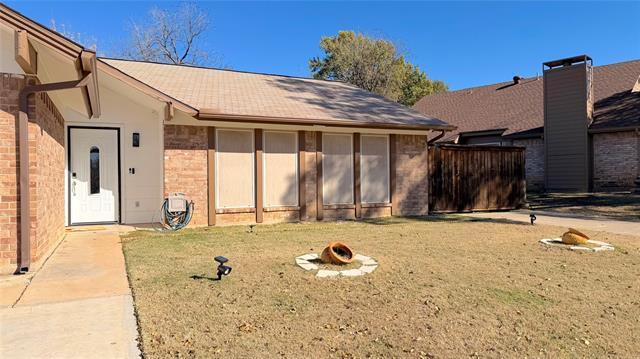4233 Glen Ridge Dr in Arlington, TX - Building Photo - Building Photo