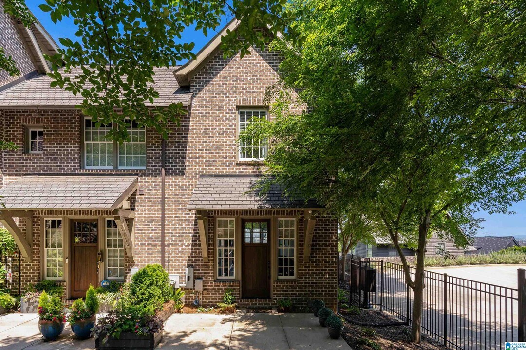 1710 Richard Arrington Jr Blvd S in Birmingham, AL - Building Photo