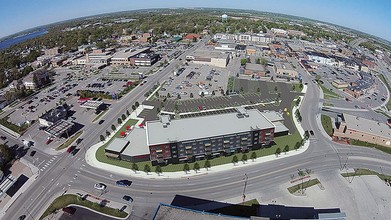 McKinley Plaza- Downtown Detroit Lakes in Detroit Lakes, MN - Foto de edificio - Building Photo