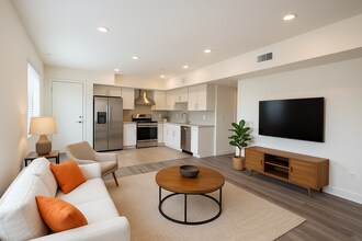 4464 Vista Del Monte Ave in Los Angeles, CA - Building Photo - Building Photo