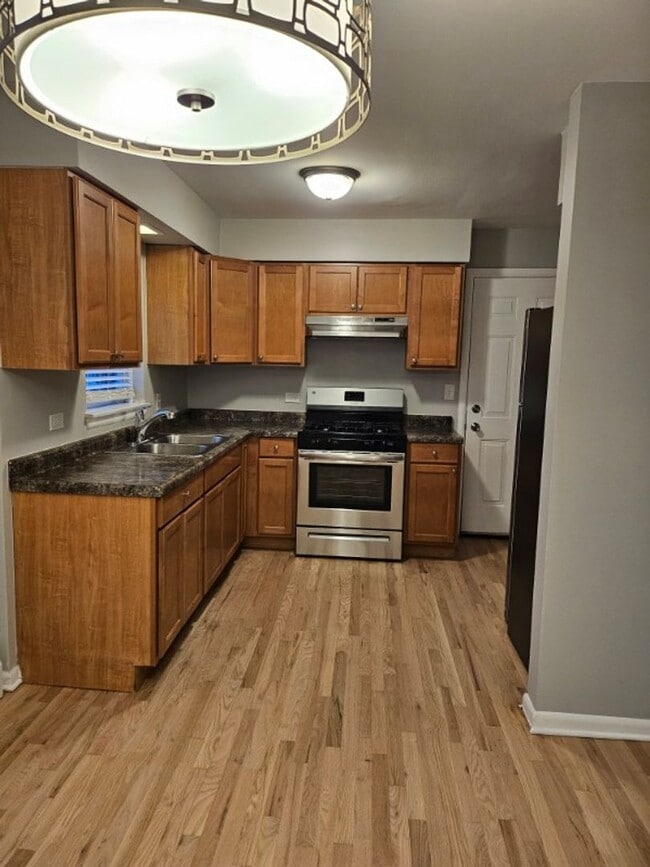 5858 W Diversey Ave in Chicago, IL - Building Photo - Building Photo