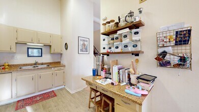 542 Meadow Ct in Ames, IA - Building Photo - Building Photo