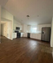 2426 13th Ave SW in Vero Beach, FL - Building Photo - Building Photo