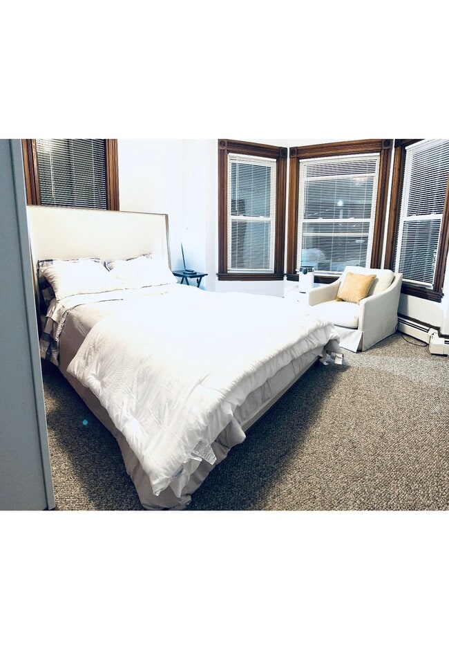 269 Center St, Unit 269 center street in Bangor, ME - Foto de edificio - Building Photo