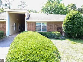 102 Westcliff Cir in Warner Robins, GA - Building Photo