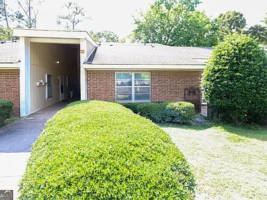 property at 102 Westcliff Cir