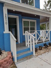 2010 Seminole Blvd S in St. Petersburg, FL - Building Photo - Building Photo