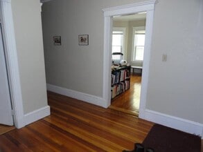 101 Heath St, Unit 2 in Somerville, MA - Building Photo - Building Photo