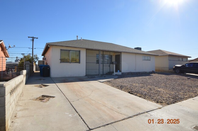 716 Easy St in Las Vegas, NV - Building Photo - Building Photo