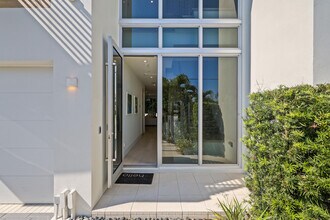200 NE 7th Ave in Delray Beach, FL - Building Photo - Building Photo