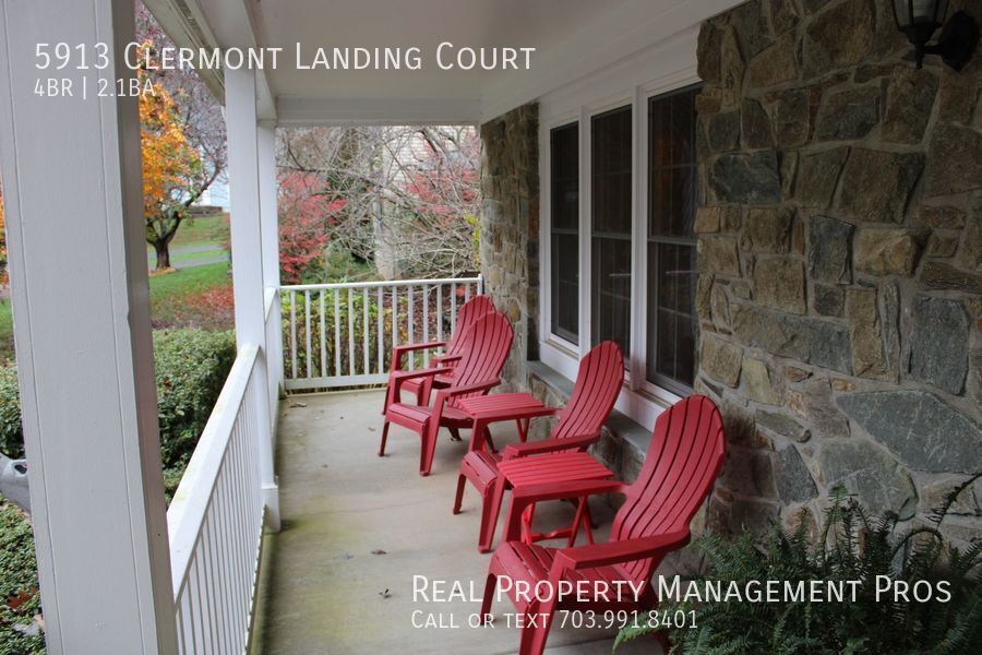 5913 Clermont Landing Ct in Burke, VA - Building Photo