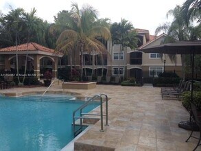 201 SW 116th Ave, Unit 22101 in Pembroke Pines, FL - Building Photo - Building Photo