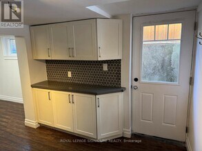 842 Sixth St in Mississauga, ON - Building Photo - Building Photo