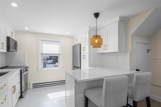 12 Norwich St in Huntington Station, NY - Building Photo - Building Photo