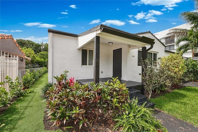 property at 2612 SW 12th St