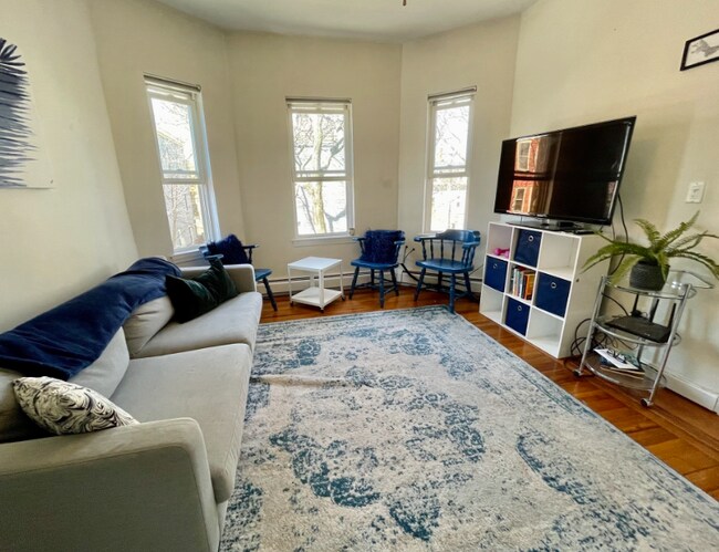 174 Putnam Ave, Unit 2 in Cambridge, MA - Building Photo - Building Photo