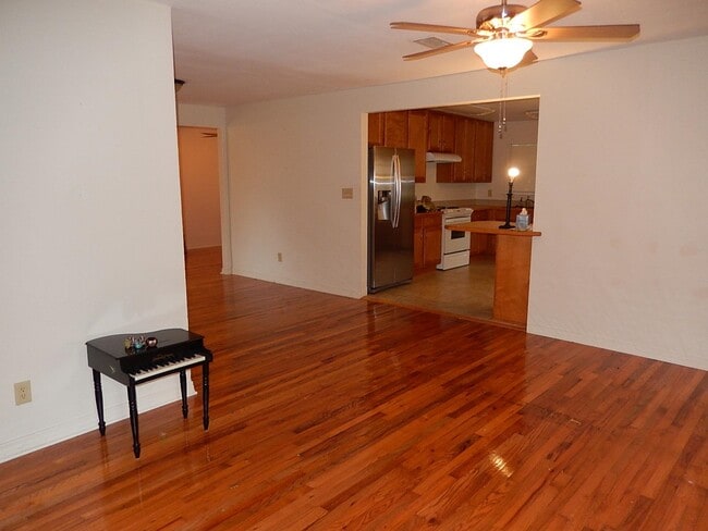 307 N Dellview Dr in Tallahassee, FL - Building Photo - Building Photo