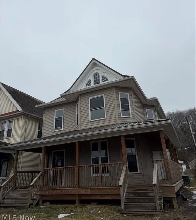 property at 731 Putnam Ave