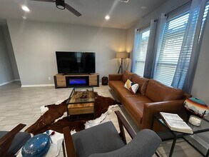 225 Line of Fire Way in Jarrell, TX - Building Photo - Building Photo