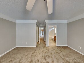 3428 Ann Franklin Ct in Charlotte, NC - Foto de edificio - Building Photo