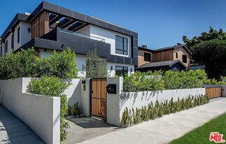 6201 Lindenhurst Ave in Los Angeles, CA - Building Photo