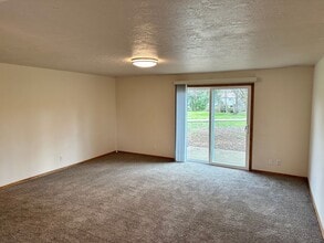 1110 Denise St SE in Salem, OR - Building Photo - Building Photo