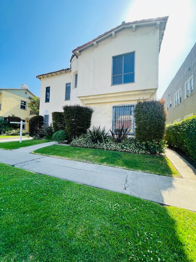 642 N Spaulding Ave Rentals in Los Angeles, CA