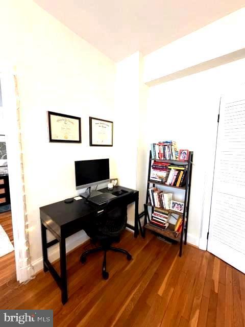 2040 Belmont Rd NW in Washington, DC - Building Photo - Building Photo