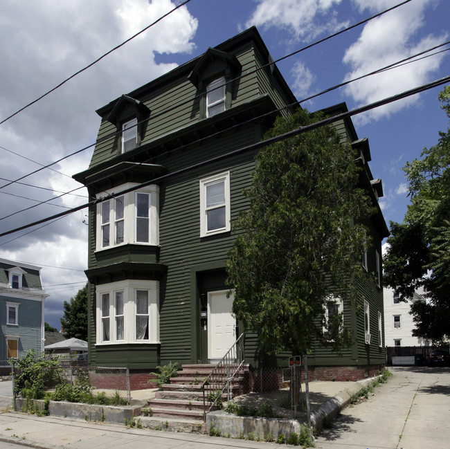 155 Hanover St in Providence, RI - Foto de edificio - Building Photo