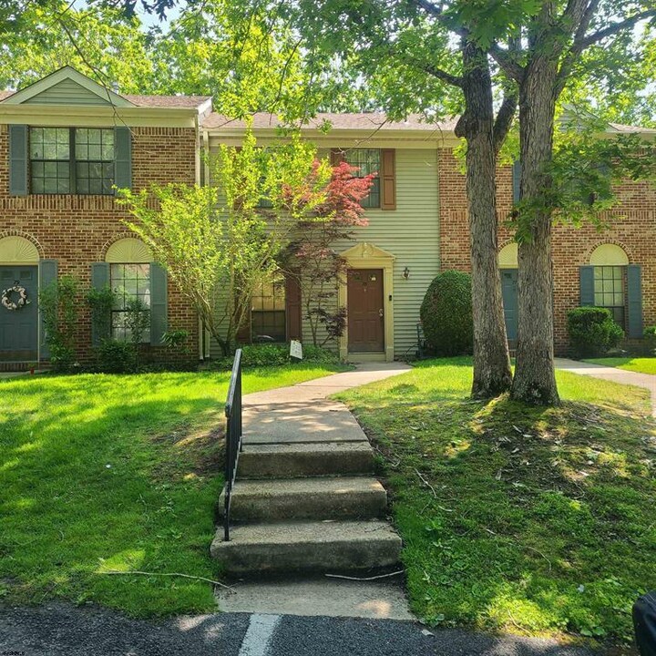 78 Cheshire Dr in Galloway, NJ - Building Photo