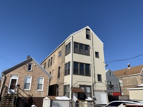 3239 S May St in Chicago, IL - Building Photo - Building Photo