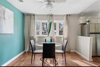 212 Paladin Dr in Virginia Beach, VA - Foto de edificio - Building Photo