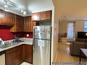 28 Symphony Rd in Boston, MA - Foto de edificio - Building Photo