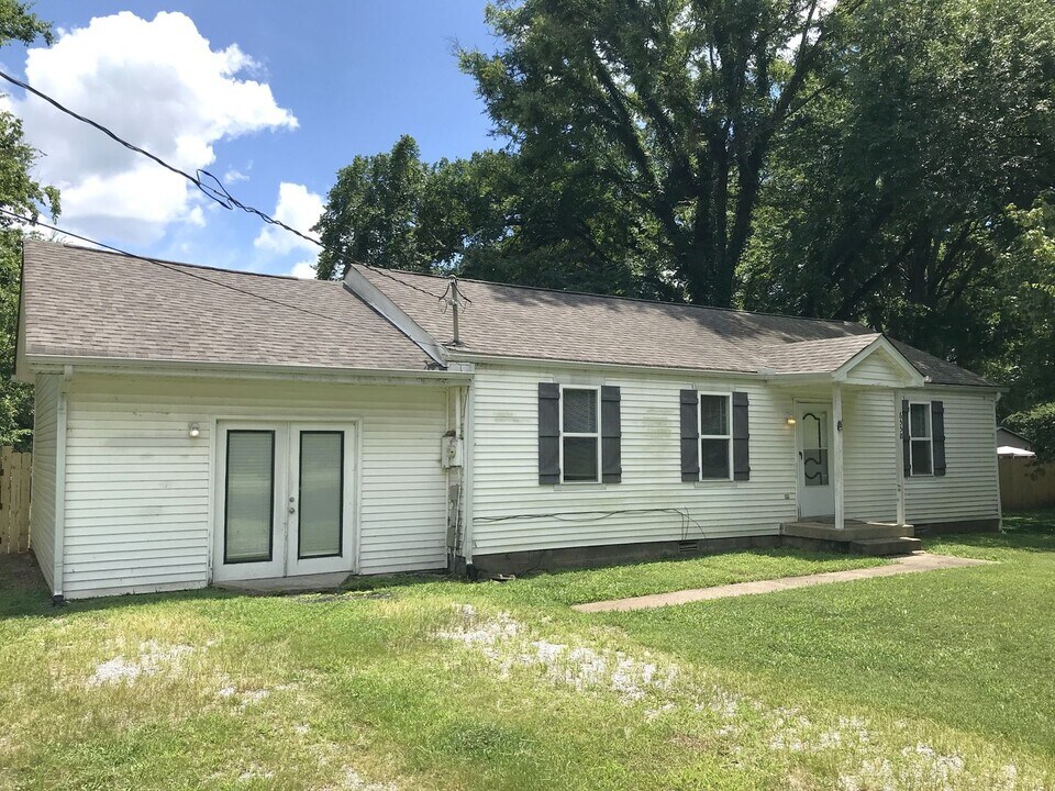6558 Kari Dr in Murfreesboro, TN - Building Photo