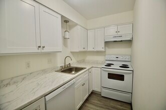115 Short Beach Rd in Stratford, CT - Building Photo - Building Photo