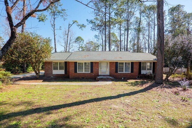 2205 Gornto Rd in Valdosta, GA - Building Photo - Building Photo