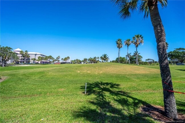 property at 331 Golfview Cir