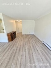 32145 Old Yale Rd in Abbotsford, BC - Building Photo - Building Photo