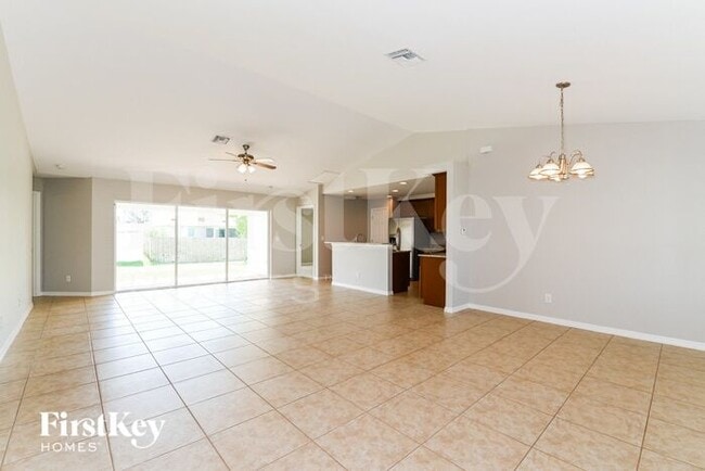1155 NW 27th Pl in Cape Coral, FL - Building Photo - Building Photo