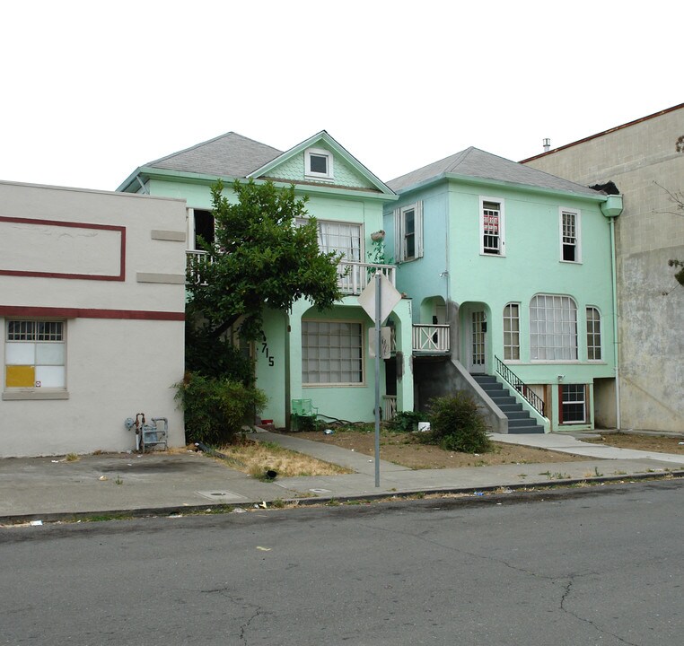 713-717 Kentucky St in Vallejo, CA - Foto de edificio